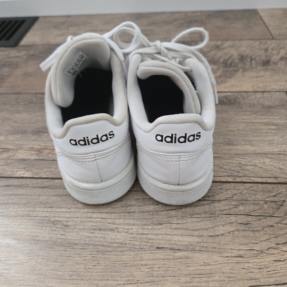 Adidas White and Black Size 5 Womens Sneakers - Picture 11 of 12